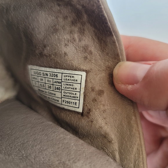 UGG Leather Clogs Size 7 - Picture 8 of 8